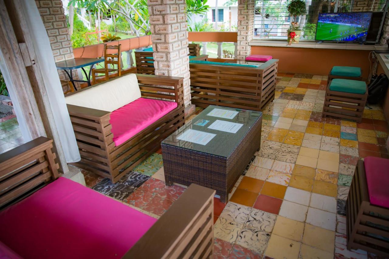 Hotel Restaurant Cyvadier Plage Jacmel Dış mekan fotoğraf